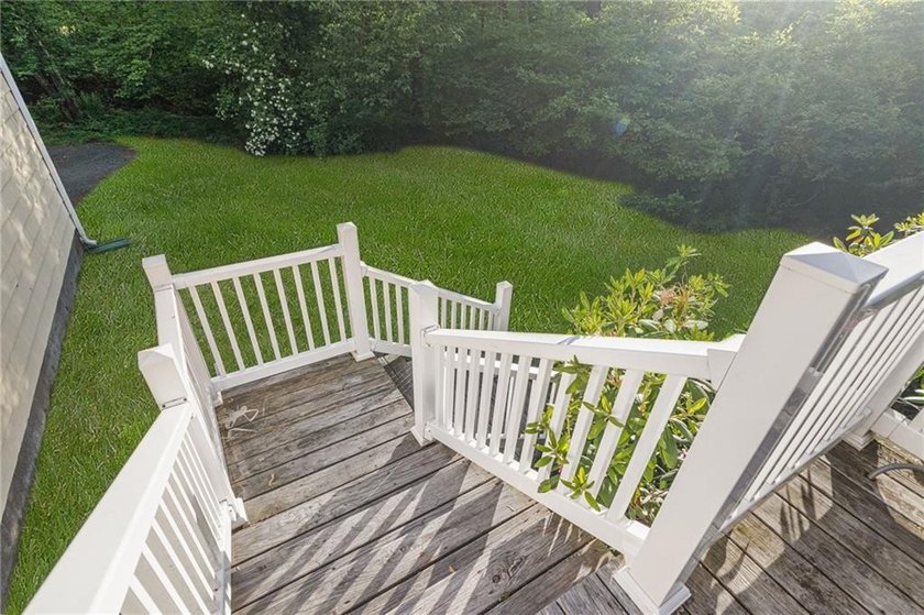Welcome to 350 Essex Road in North Kingstown. This - photo 35