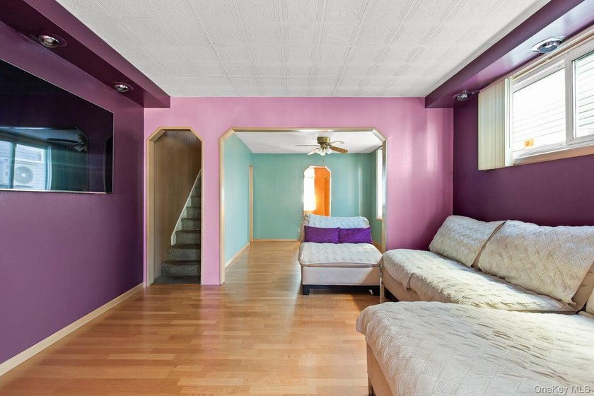 Welcome to 5840 61st Street - a thoughtfully updated - photo 2