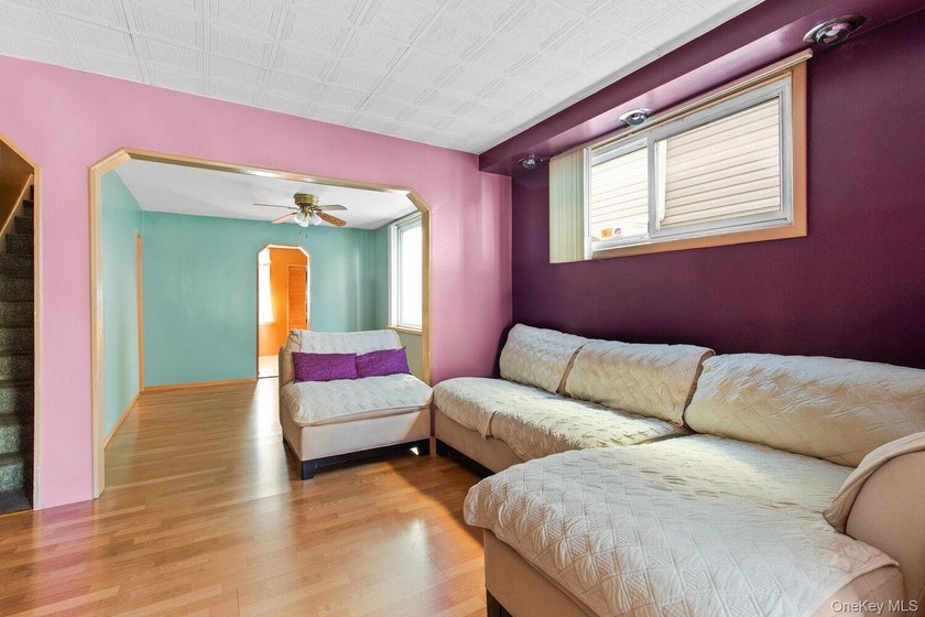 Welcome to 5840 61st Street - a thoughtfully updated - photo 3