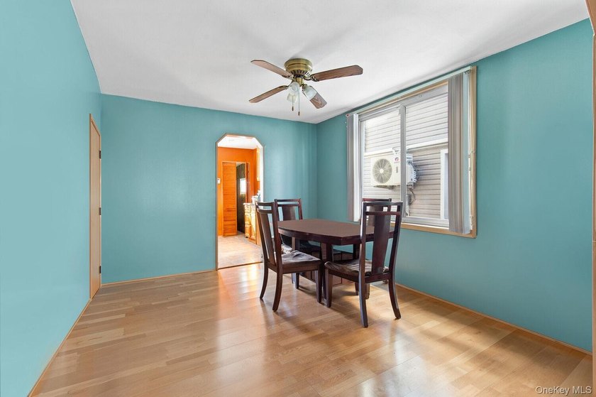 Welcome to 5840 61st Street - a thoughtfully updated - photo 4