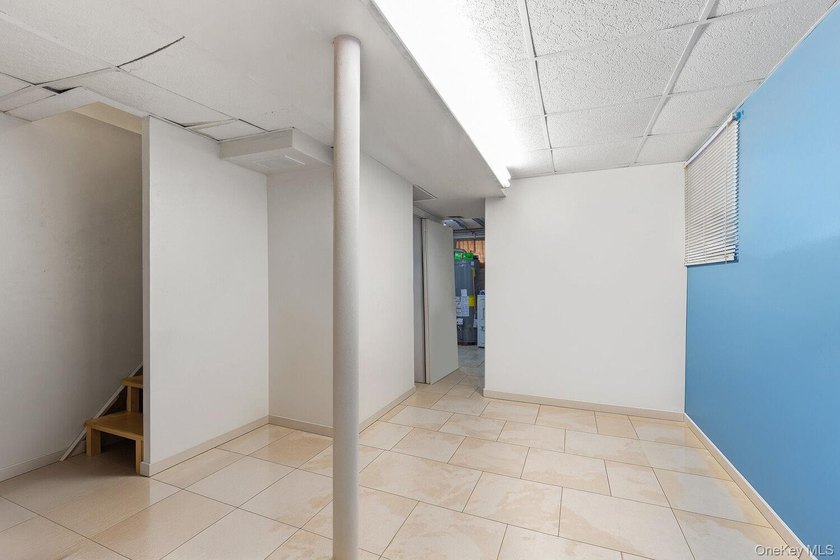 Welcome to 5840 61st Street - a thoughtfully updated - photo 10
