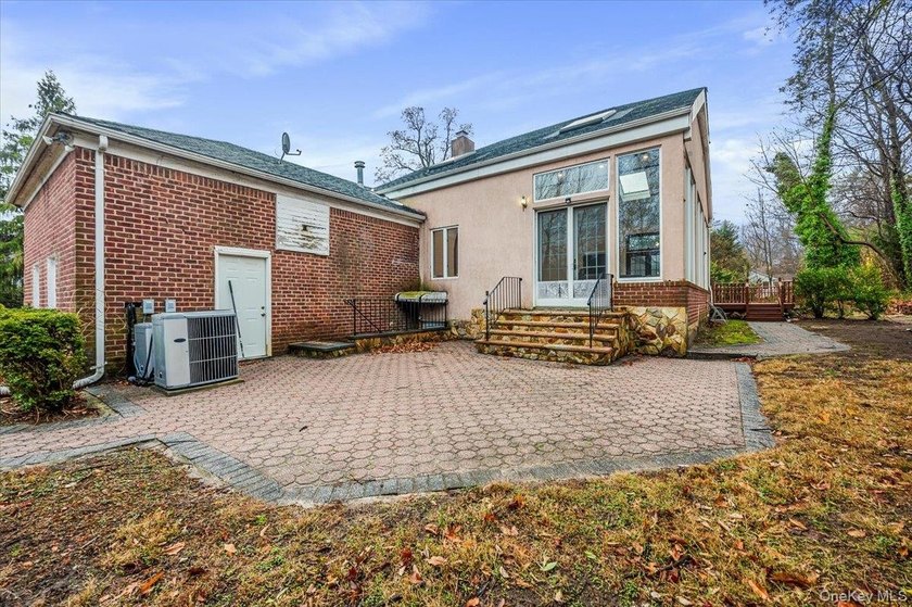 Welcome to this Sprawling Ranch in the Prestigious Village of - photo 24