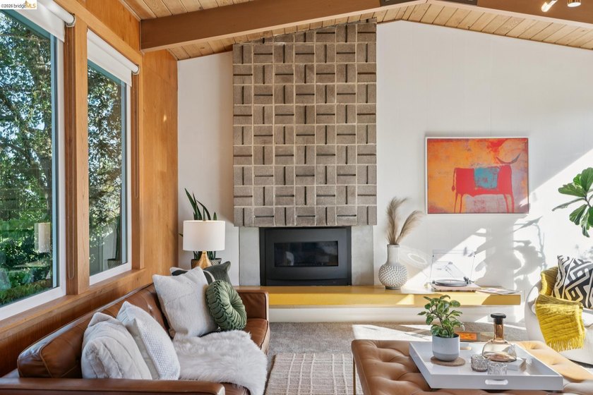 Don't miss this rare and sophisticated Mid-Century Modern - photo 7