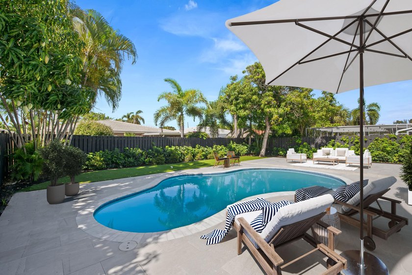 Fully renovated 3/3 pool home in sought-after Coral Ridge Isles - photo 5