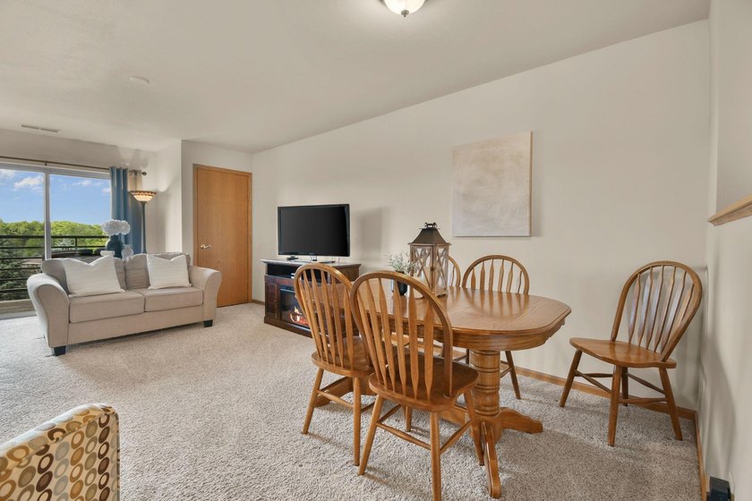 This well-maintained 1-bedroom condo offers a comfortable - photo 13