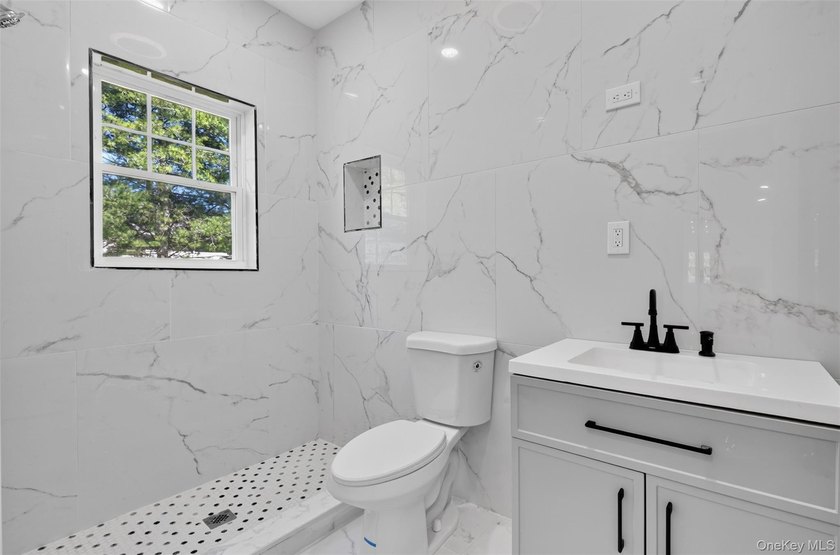 Brand-new 2025 construction offering approximately 3,600 sq ft - photo 14