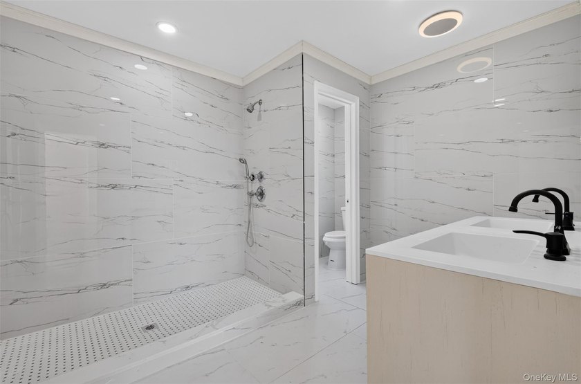 Brand-new 2025 construction offering approximately 3,600 sq ft - photo 17