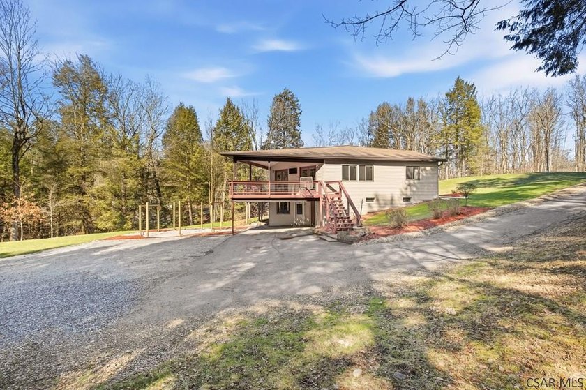 Lake living at it's best! The property is nestled along the 15th - photo 4
