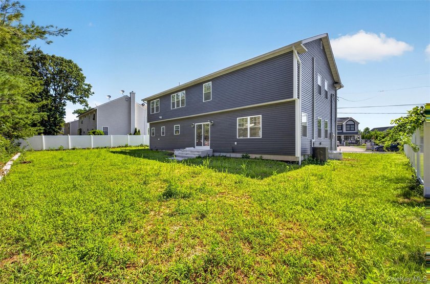 Brand-new 2025 construction offering approximately 3,600 sq ft - photo 28