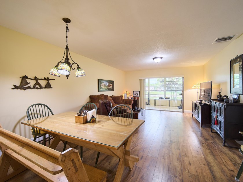 Welcome to this charming 2-bedroom, 2-bathroom villa nestled in - photo 6