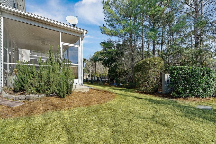 Stunning and spacious, this expansive end-unit residence offers - photo 36