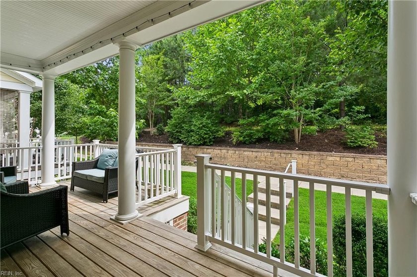 Nestled in the heart of New Town, this beautiful townhouse - photo 6