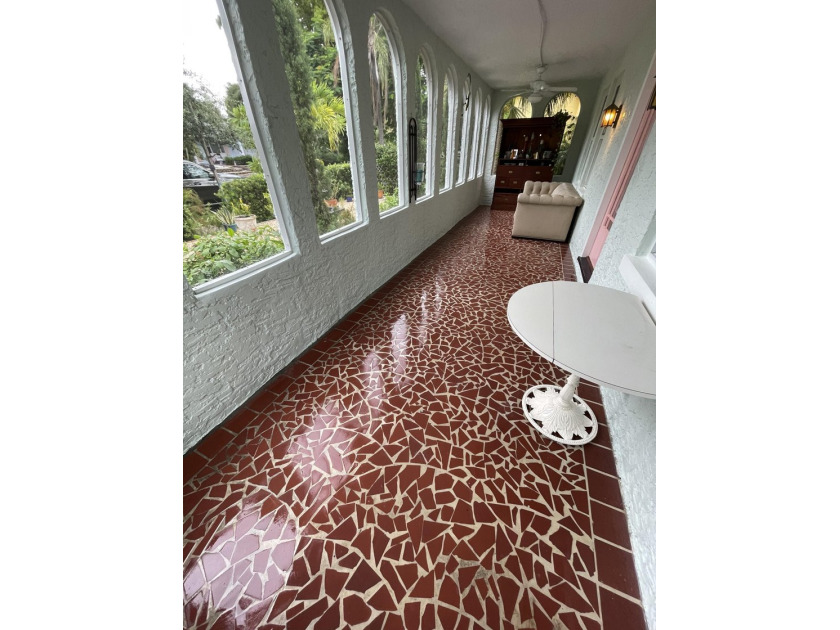 Stunningly restored 4 bed/2 bath Spanish Mission with Deco - photo 3