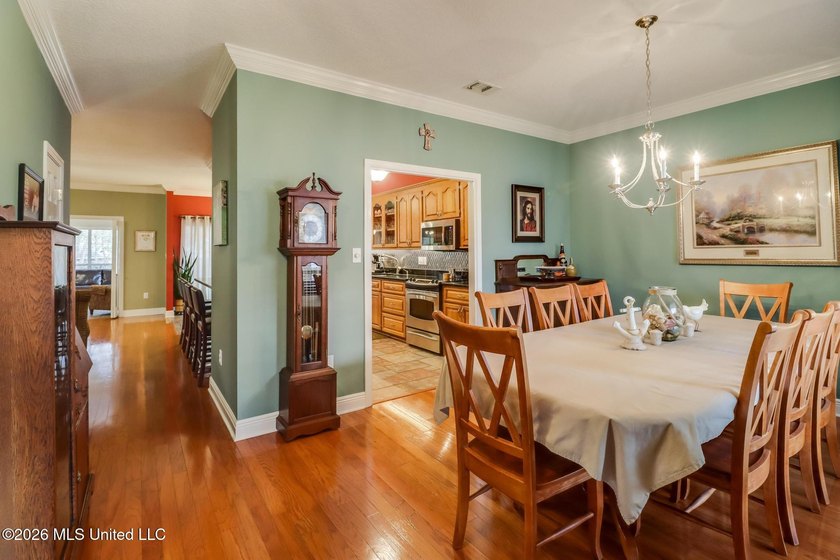 BACK ON THE MARKET AT NO FAULT OF THE SELLER Beautifully - photo 7