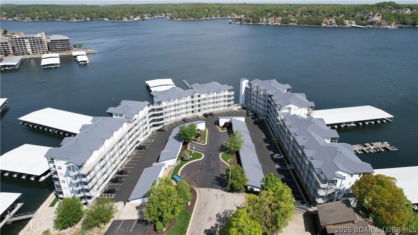 Gorgeous walk in level unit located at Lake of the Ozarks in the - photo 34