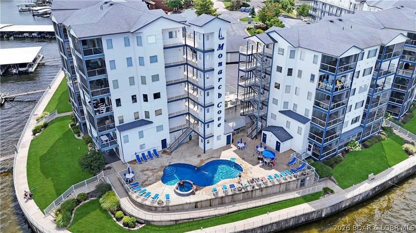Gorgeous walk in level unit located at Lake of the Ozarks in the - photo 35
