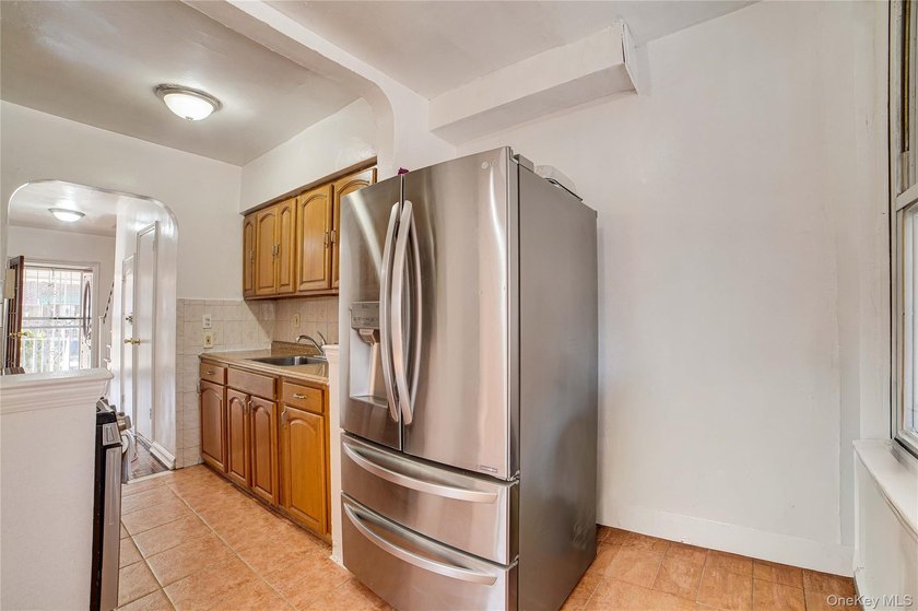 Great chance to own a semi-attached corner-lot duplex in the - photo 17