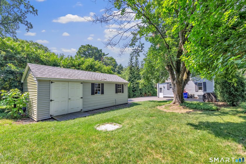 Welcome to this charming Cape in Fairfield's desirable - photo 30