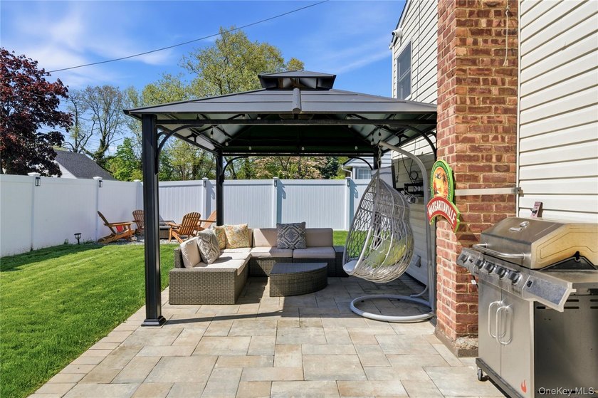Set in the heart of West Islip, this beautifully updated - photo 30