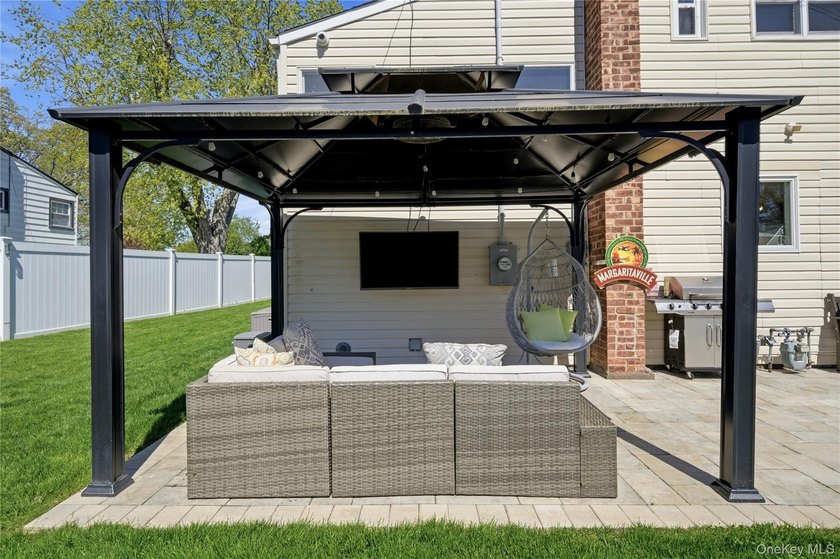 Set in the heart of West Islip, this beautifully updated - photo 33