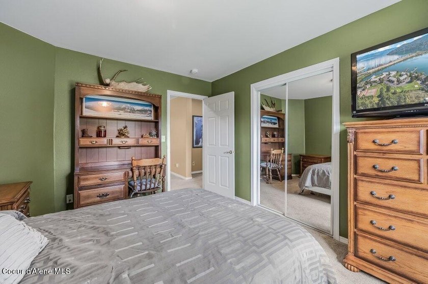 Welcome to your private North Idaho retreat--where space - photo 38