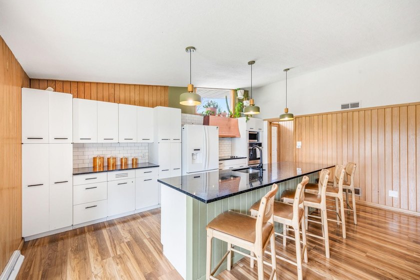 Sellers are relocating out of state, creating an exceptional - photo 7