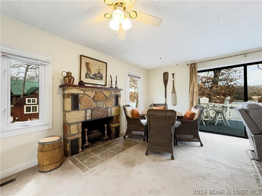 Welcome to your perfect Lake of the Ozarks retreat! This - photo 14