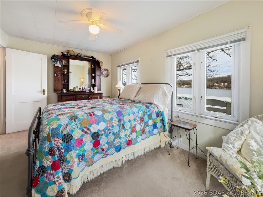 Welcome to your perfect Lake of the Ozarks retreat! This - photo 16