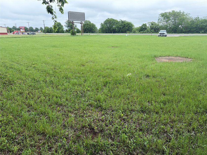 0.286 Acres located just north of the Granbury square. Currently - photo 4