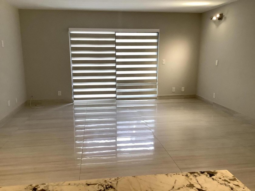 This beautifully renovated 2-bedroom, 2-bathroom townhouse is - photo 23