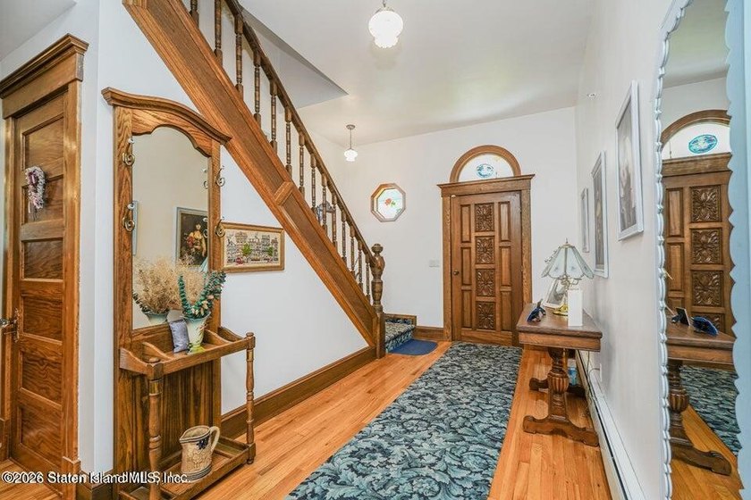 24 Ross Lane - Eltingville, Staten Island Step back in time and - photo 47