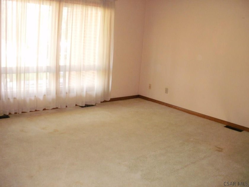 Truely one level living. 3 bedrooms, 2 full baths, one has - photo 10