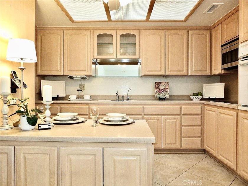This 2 Bedroom 1.5 Bathrooms Expanded Corner is Freshly Painted - photo 9