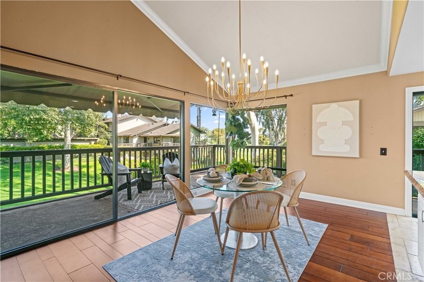 BEAUTIFUL HOME ON A PRIVATE CUL-DE-SAC WITH SERENE GREENBELT - photo 10