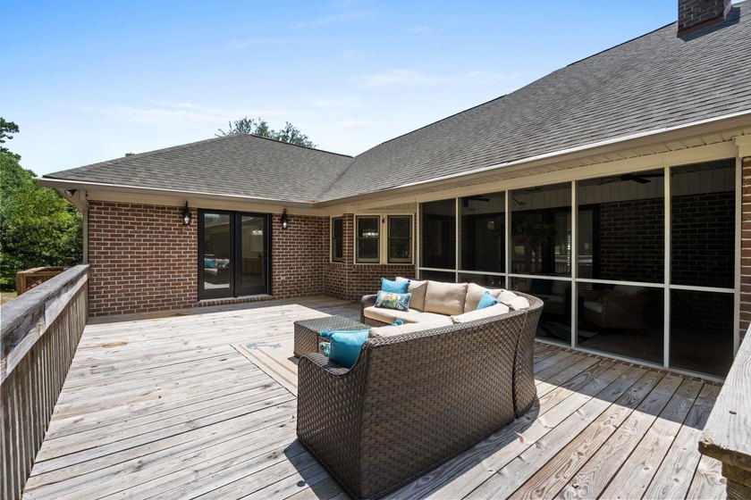 The best in one-level living starts here. Panoramic golf course - photo 41