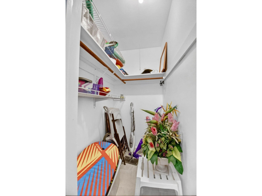 Welcome to this Rare Impeccably Maintained First Floor 2 Bedroom - photo 24