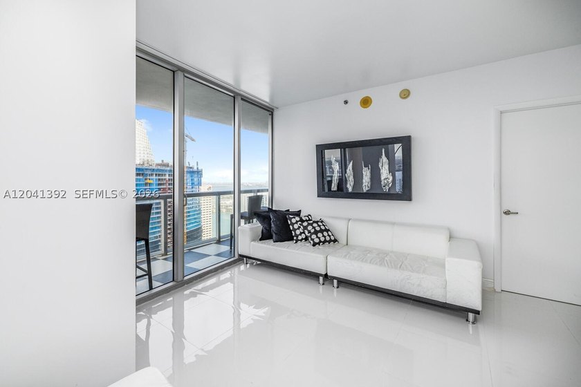 Experience luxury living at Icon Brickell Tower I - Bright - photo 9