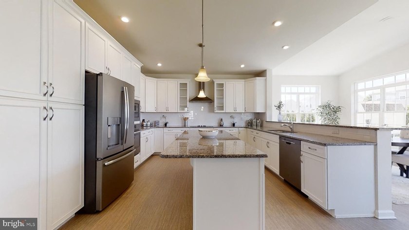 The Charleston Grand has been tweaked to perfection. The large - photo 10