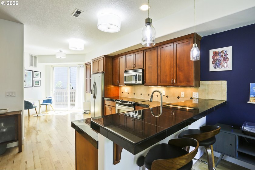 Nestled in the heart of beautiful Cathedral Park in the vibrant - photo 8