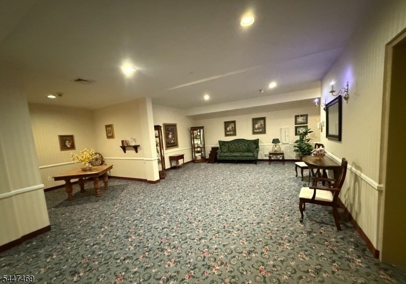 Desirable Bald Eagle Common 55+ Community, Beautiful Alexandria - photo 6