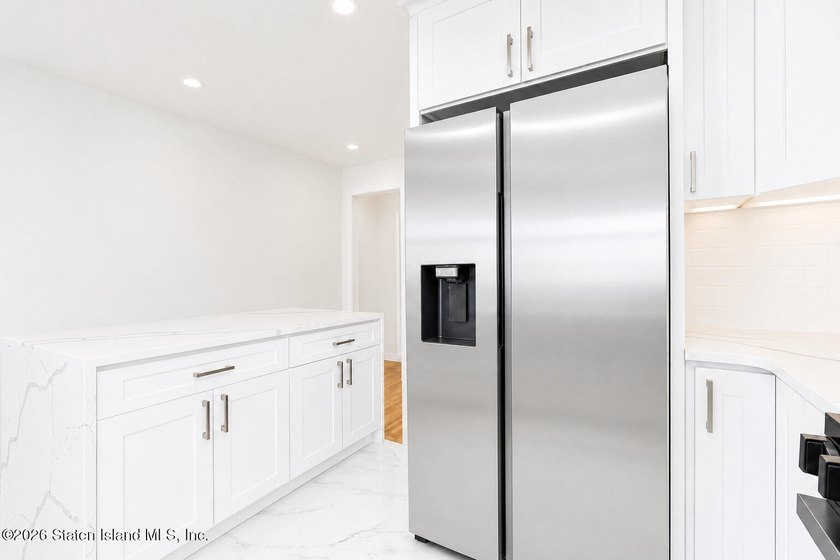 Welcome to 216 Woodrow Road, a beautifully renovated - photo 12