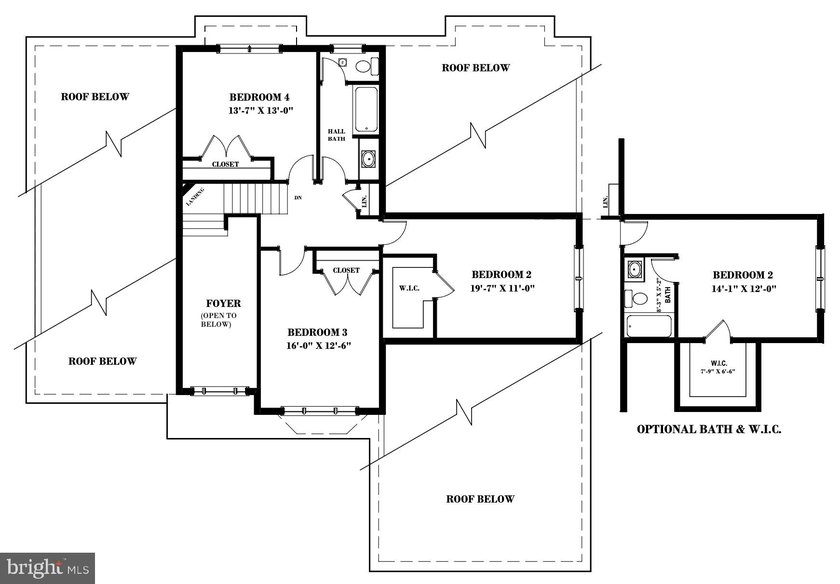 The Legend features a 1st-floor owner suite with a grand - photo 2