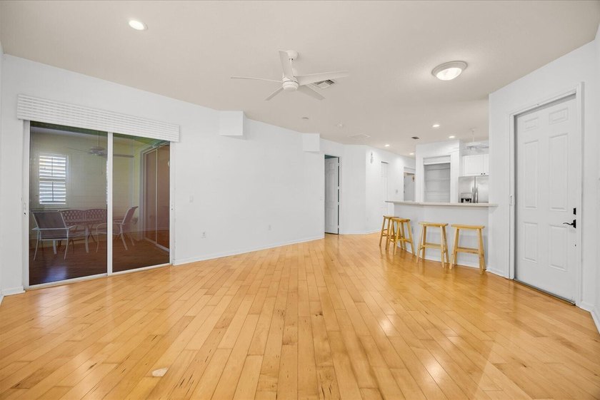 Beautifully updated 3BR/2BA home in the desirable Key - photo 3