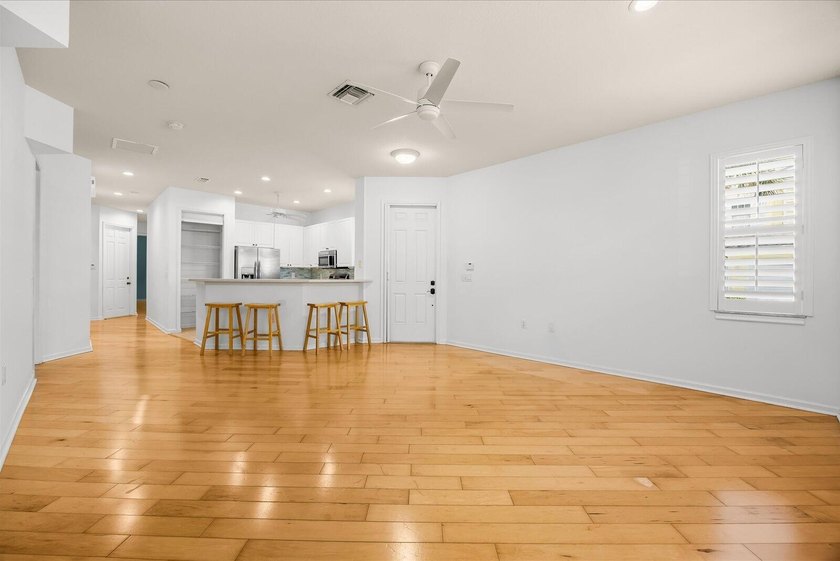 Beautifully updated 3BR/2BA home in the desirable Key - photo 4