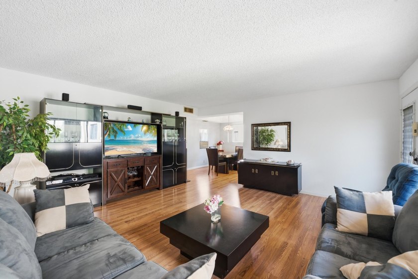Resort-Style Living in Lakes of Delray - Move-In Ready and - photo 8