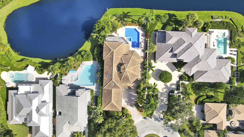 This custom built residence offers just over 3500 square feet - photo 5