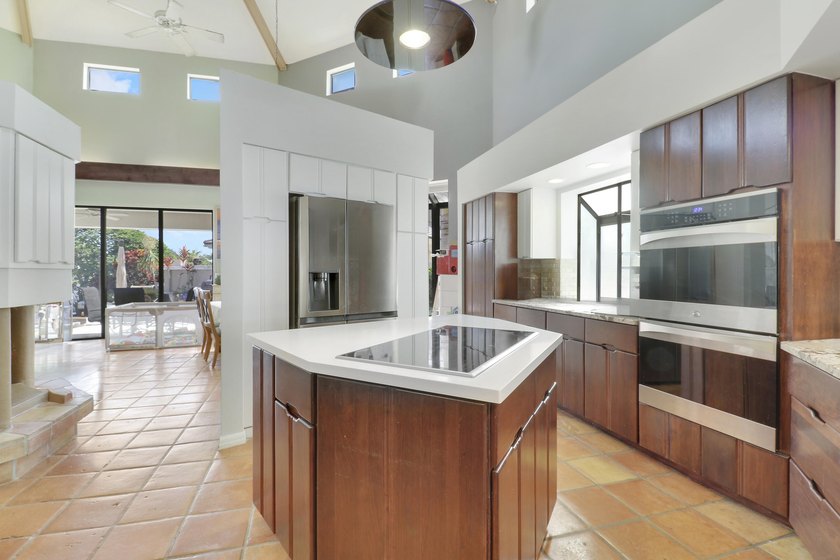 This custom built residence offers just over 3500 square feet - photo 9