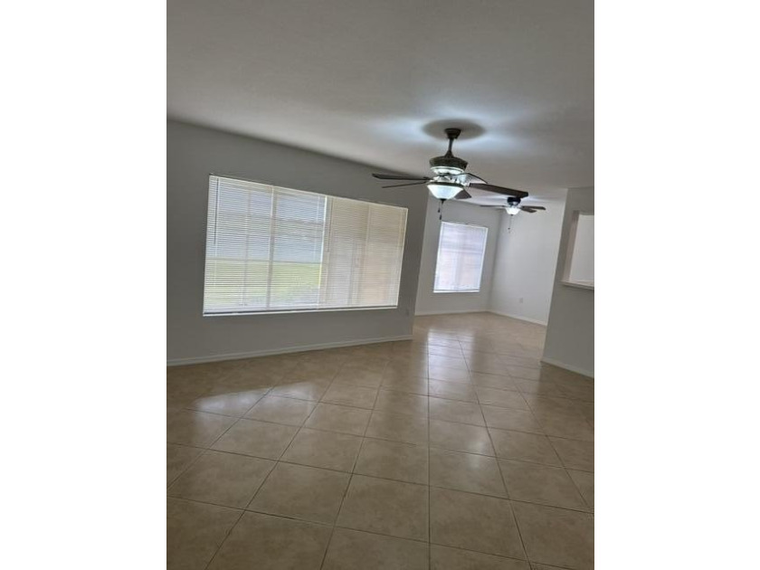 !!! BEAUTIFUL 2 bedrooms and 2 baths !!! WITH A LAKE VIEW - photo 4