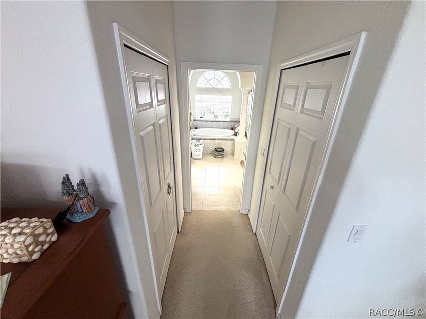 Welcome to this beautifully maintained 3-bedroom, 2-bathroom - photo 22
