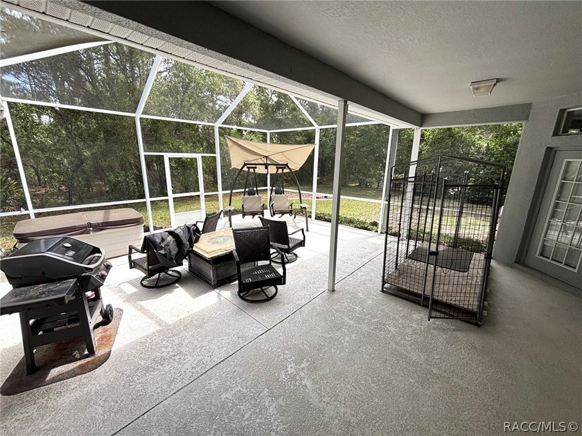Welcome to this beautifully maintained 3-bedroom, 2-bathroom - photo 38